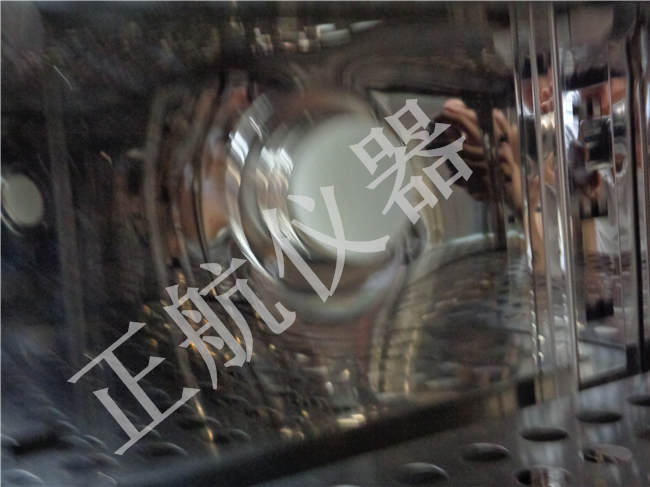 高低溫試驗機(jī)細(xì)節(jié)圖